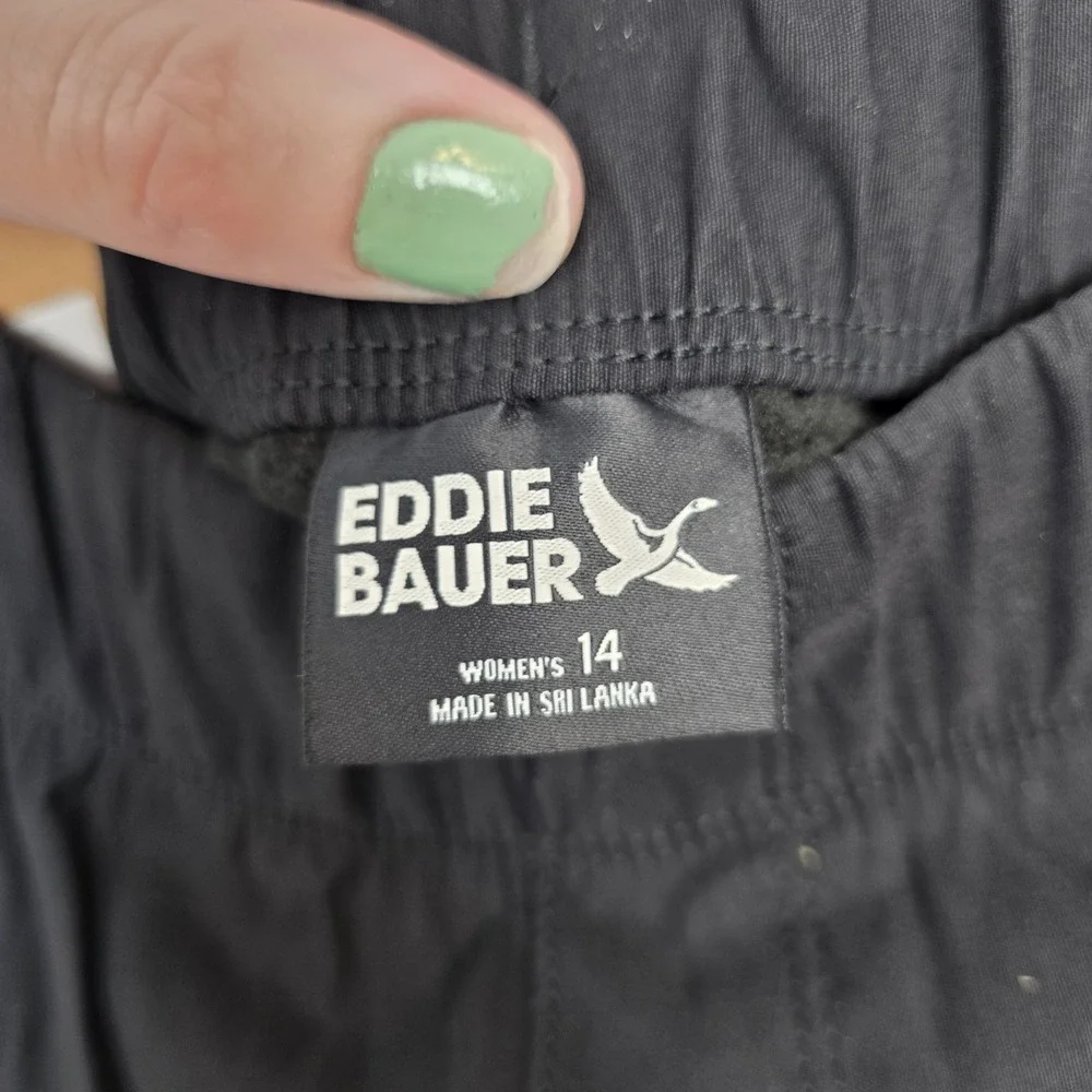 Eddie Bauer Black Fleece Lined Rainier Outdoor Athleisure Hiking Joggers Size 14 - Picture 3 of 8